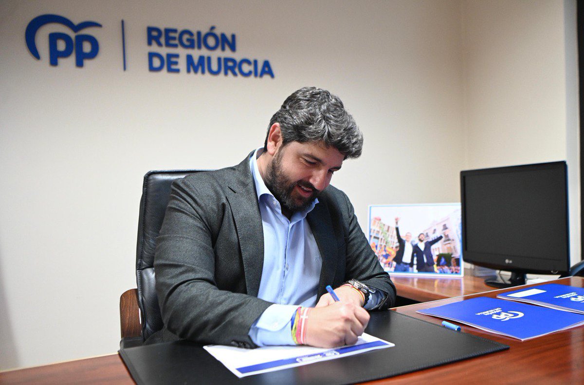 Fernando López Miras tweet media