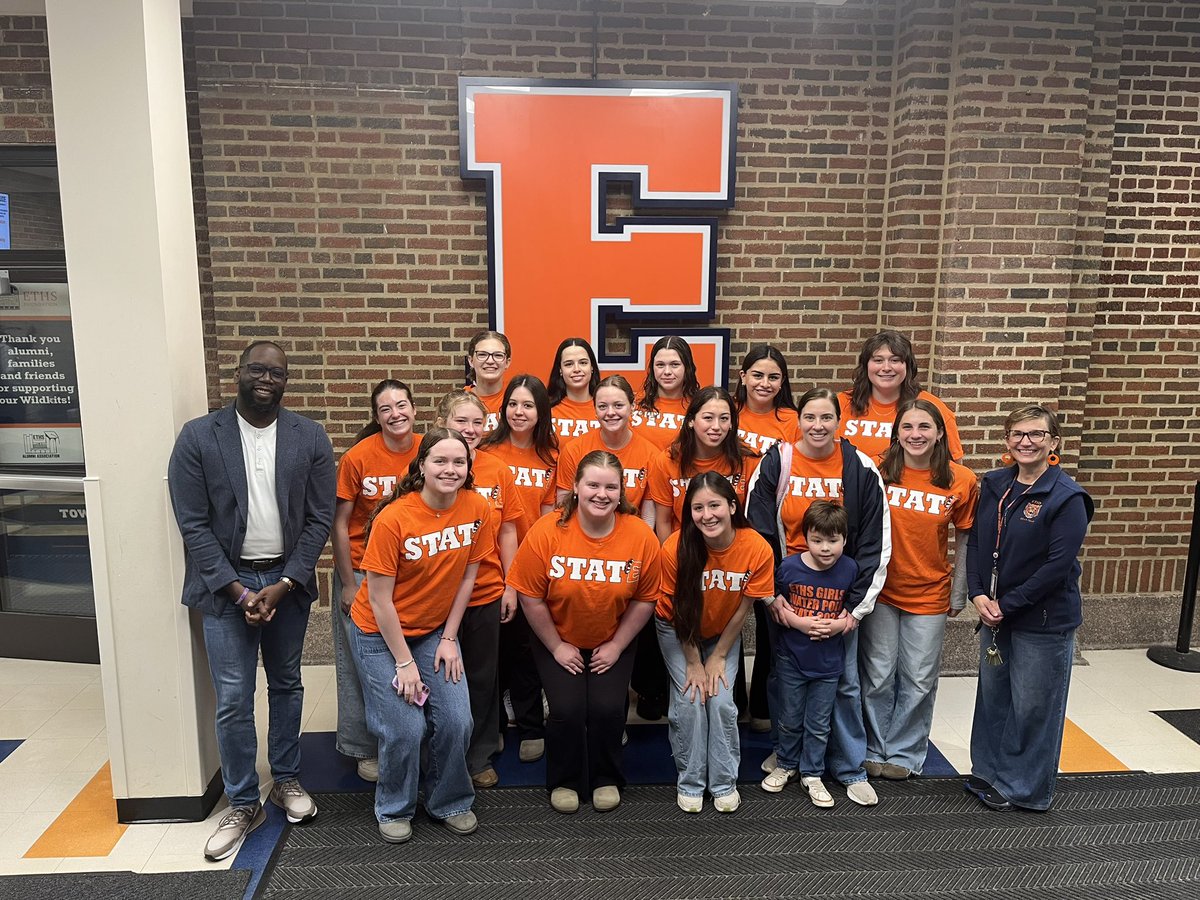 ETHSports's tweet photo. Great #KitStateSendoff for Girls Water Polo & Girls Track & Field as they compete in the #IHSAKits STATE MEETS this weekend!!!
Thank You to Coach Brown for the boombox!!! https://t.co/FfjqRoTp57
