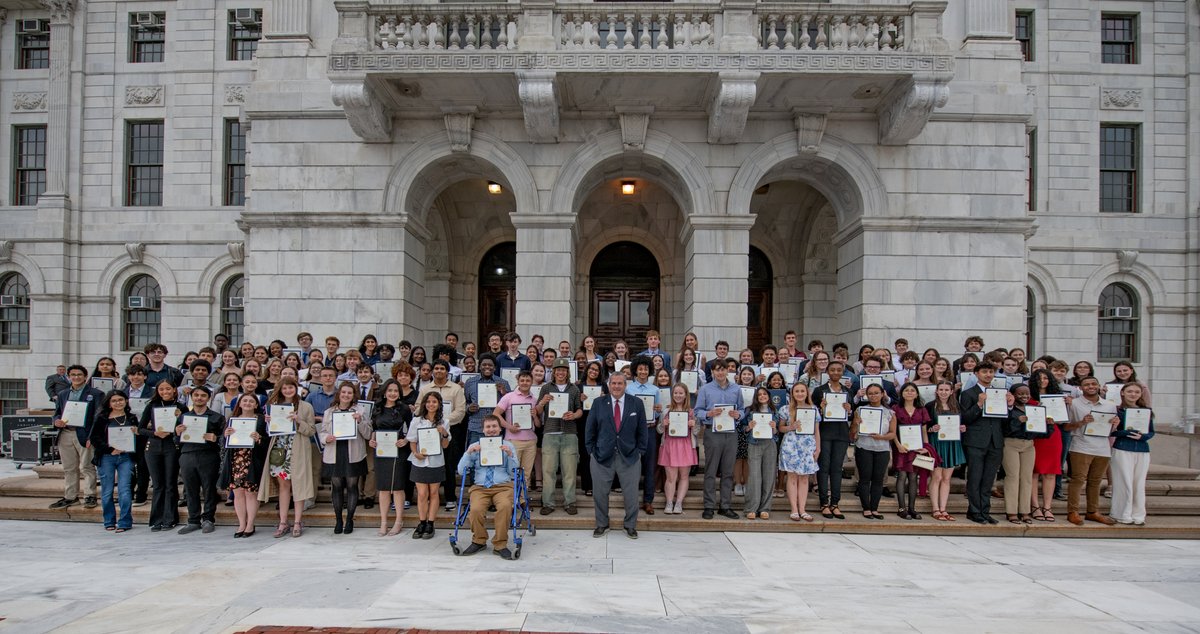 Earlier this week at the State House, we honored 130 high school students from across Rhode Island who have made outstanding contributions to their schools and communities! Congratulations to all of the 2025 Rhode Island Civic Leadership Award recipients!