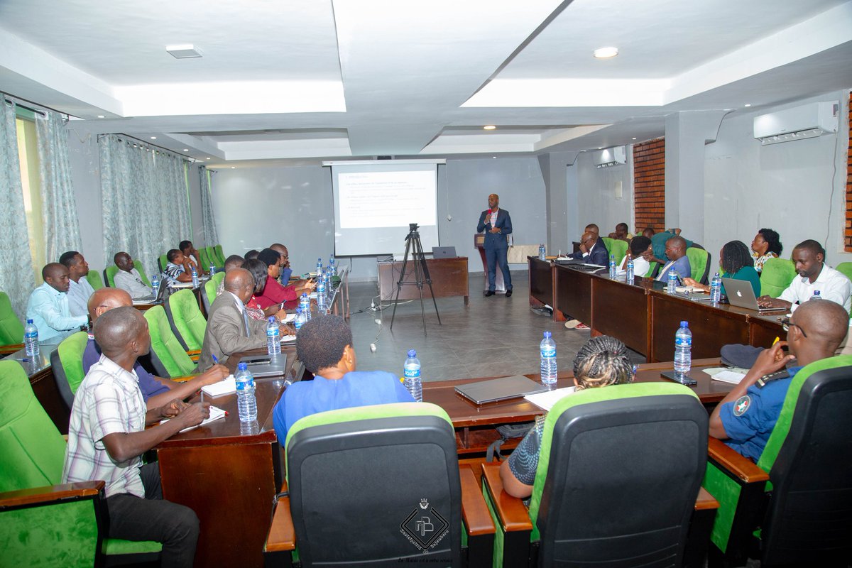 Mairie de Bujumbura (@mairiebuja) on Twitter photo #Burundi Le comité municipal de lutte contre le Sida a organisé, ce jeudi, une réunion de coordination des activités de lutte contre le Sida et les maladies sexuellement transmissibles.
<a href="/MininterInfosBi/">MininterInfosBi</a>
<a href="/mspls_bdi/">Ministère de la Santé Publique Burundi(MSPLS)</a>
<a href="/OnusidaBurundi/">onusida burundi</a> #Burundi Le comité municipal de lutte contre le Sida a organisé, ce jeudi, une réunion de coordination des activités de lutte contre le Sida et les maladies sexuellement transmissibles.
<a href="/MininterInfosBi/">MininterInfosBi</a>
<a href="/mspls_bdi/">Ministère de la Santé Publique Burundi(MSPLS)</a>
<a href="/OnusidaBurundi/">onusida burundi</a>