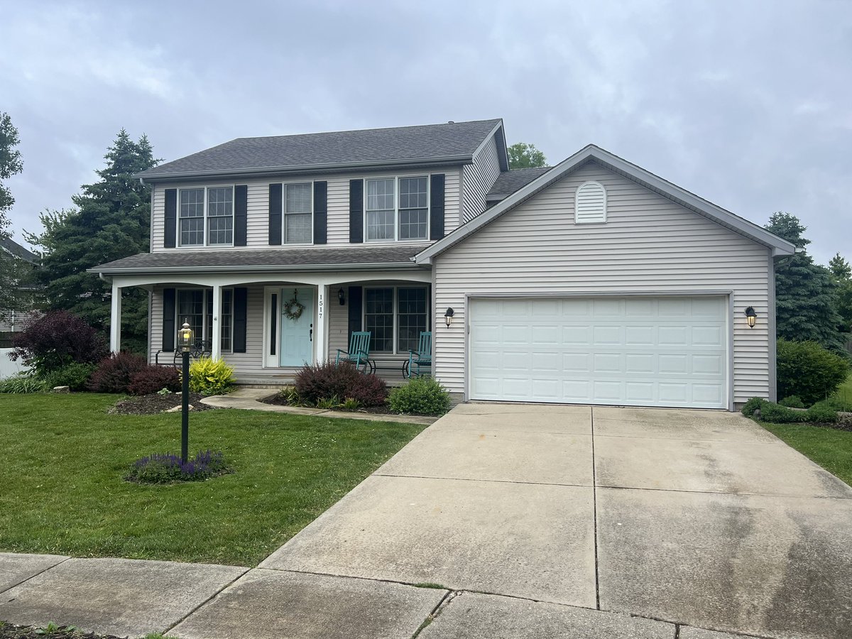 New Private Listing coming to the market soon!

1517 Bridge Point Ln, Champaign, IL 61822
$360,000

Charming 4-bed, 2.5-bath home in Glenshire subdivision, featuring a rare basement for that area! Enjoy a modern kitchen with stunning quartz countertops. Upgrades include custom