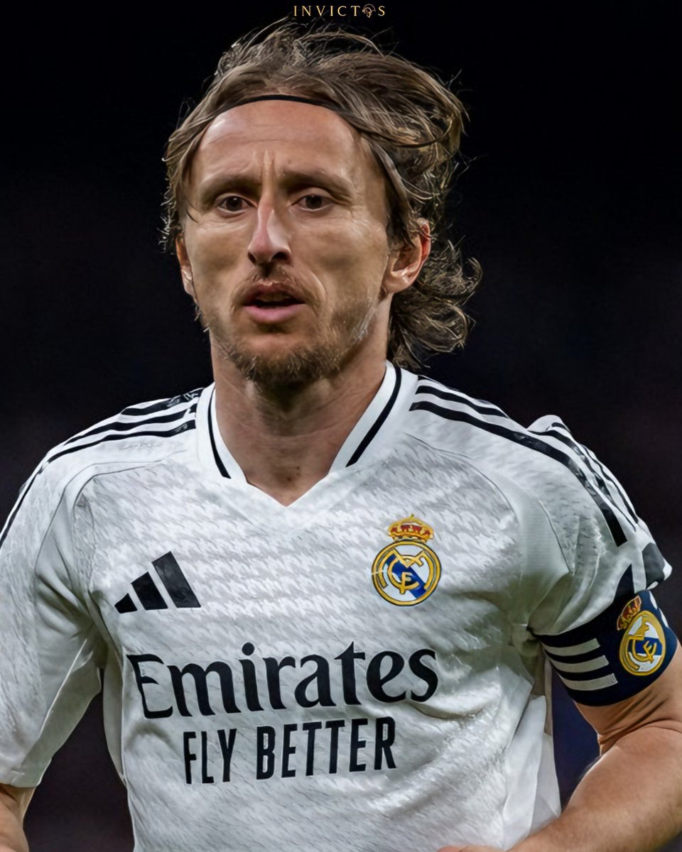Hablar de Luka Modric es hablar del MEJOR MEDIOCAMPISTA EN TODA LA HISTORIA del Real Madrid y de uno de los mejores jugadores de toda la historia del fútbol mundial. Sus recorridos kilométricos, su incansable fondo físico, su inteligencia para posicionarse, su innegociable