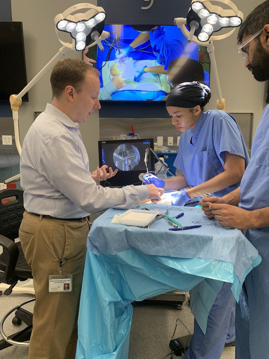 DavidHershMD's tweet image. An educational morning at @CesiHhc for the @UConnNeurosurg residents, who had the opportunity to hone their #endoscopic skills with a sagittal #craniosynostosis simulator developed by @SickKidsNews. Really grateful to have world class training facilities to support #education!