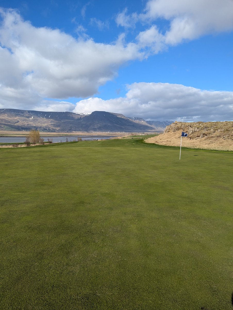 We had a week of great weather by Icelandic standards. Broke 20°C, and saw 24hrs mean temps higher than 16°C!! Shocking stuff. That resulted in 4,340 rounds of golf played over our two courses, or 620 rounds per day.  Icelanders love golf and double digits on the Celsius scale