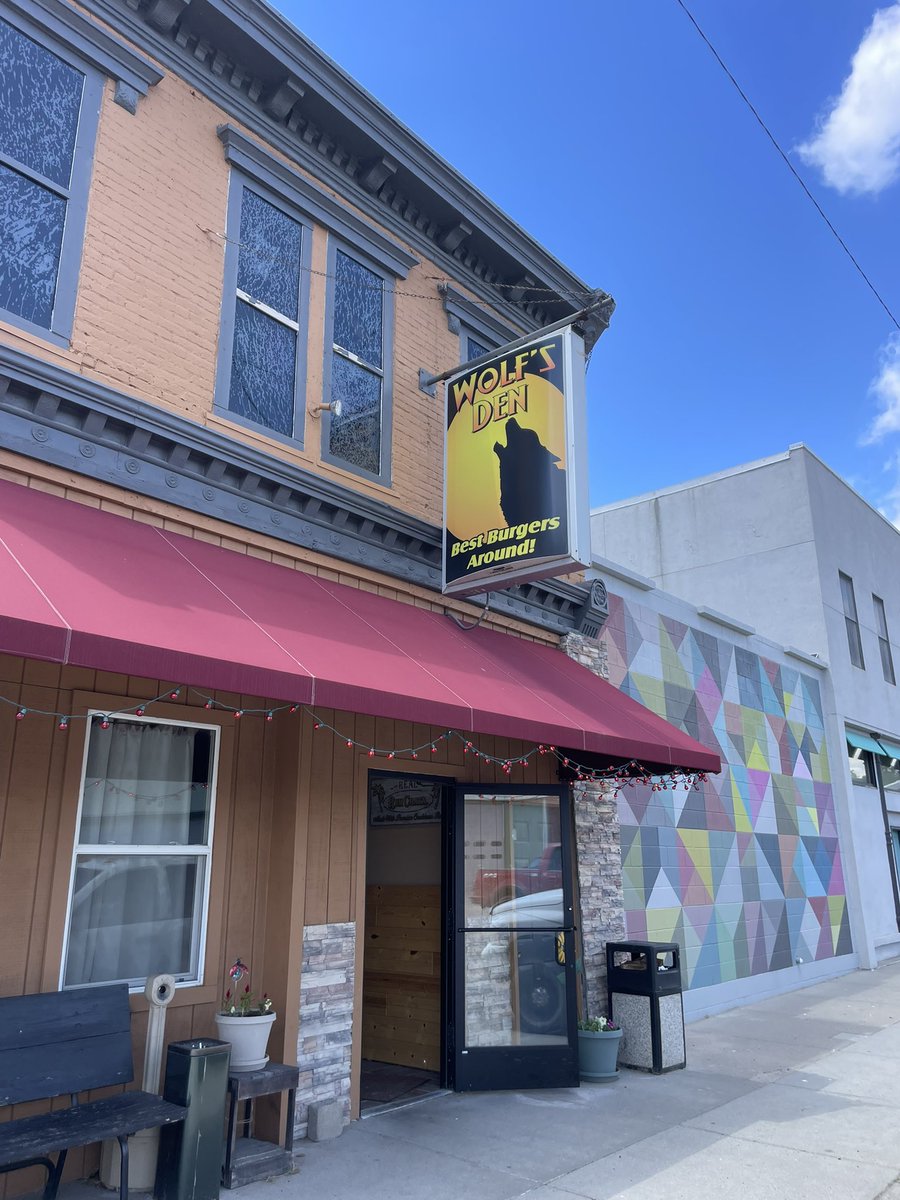 DrScottRandolph's tweet photo. “Starvin’” when you saunter through Stanton, Nebraska? Try the Wolf’s Den on Main Street. Expect big portions and sassy staff! Old school bar and restaurant worth the visit. https://t.co/9CelSG4Ehn