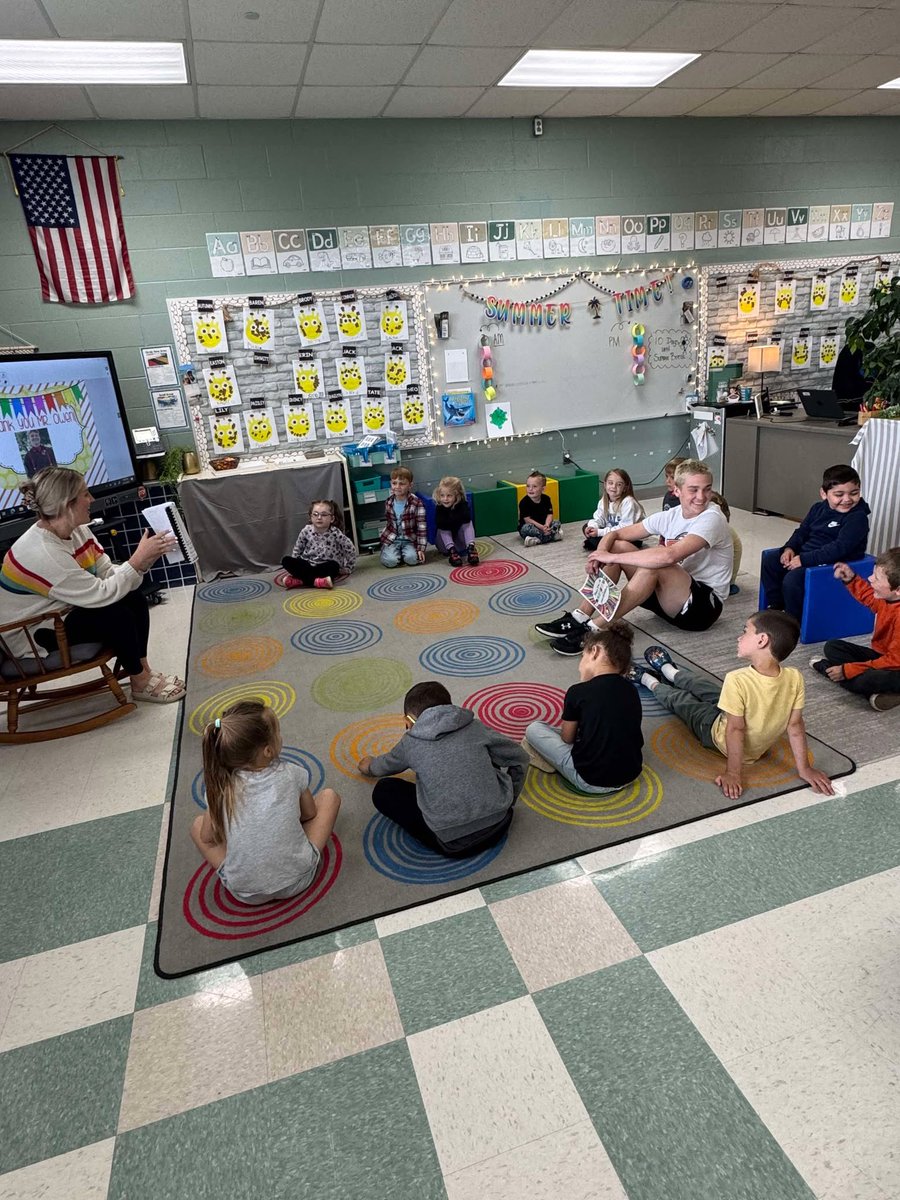 Student Shoutout to Owen Traxler from Mrs. Malecha!  Owen has been coming to her preschool classroom 3 days a week since December. Owen runs his own small group of students focusing on literacy and math skills.  He is kind, helpful, and has built good relationships! #WeAreElmwood