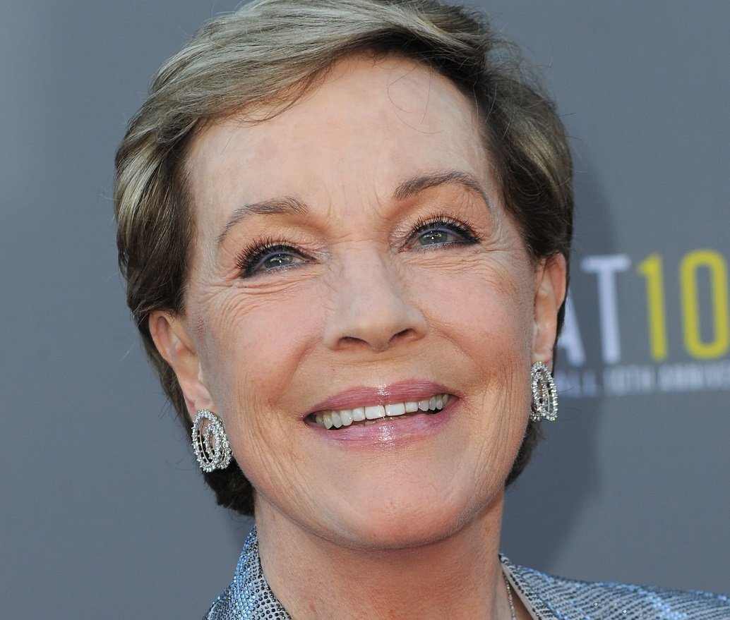 "She has grace and eloquence. She is kinder, funnier, and more charming than you could ever imagine. She is even better than you could hope she would be.”

Steve Carell on Julie Andrews.