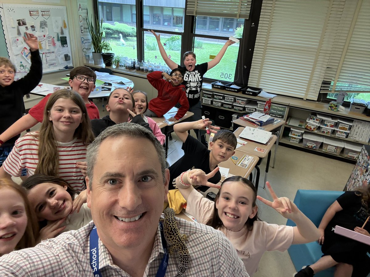 Great job students on their science fair #passionproject. Amazing work by these youngsters! #ISinnovators #STEAM