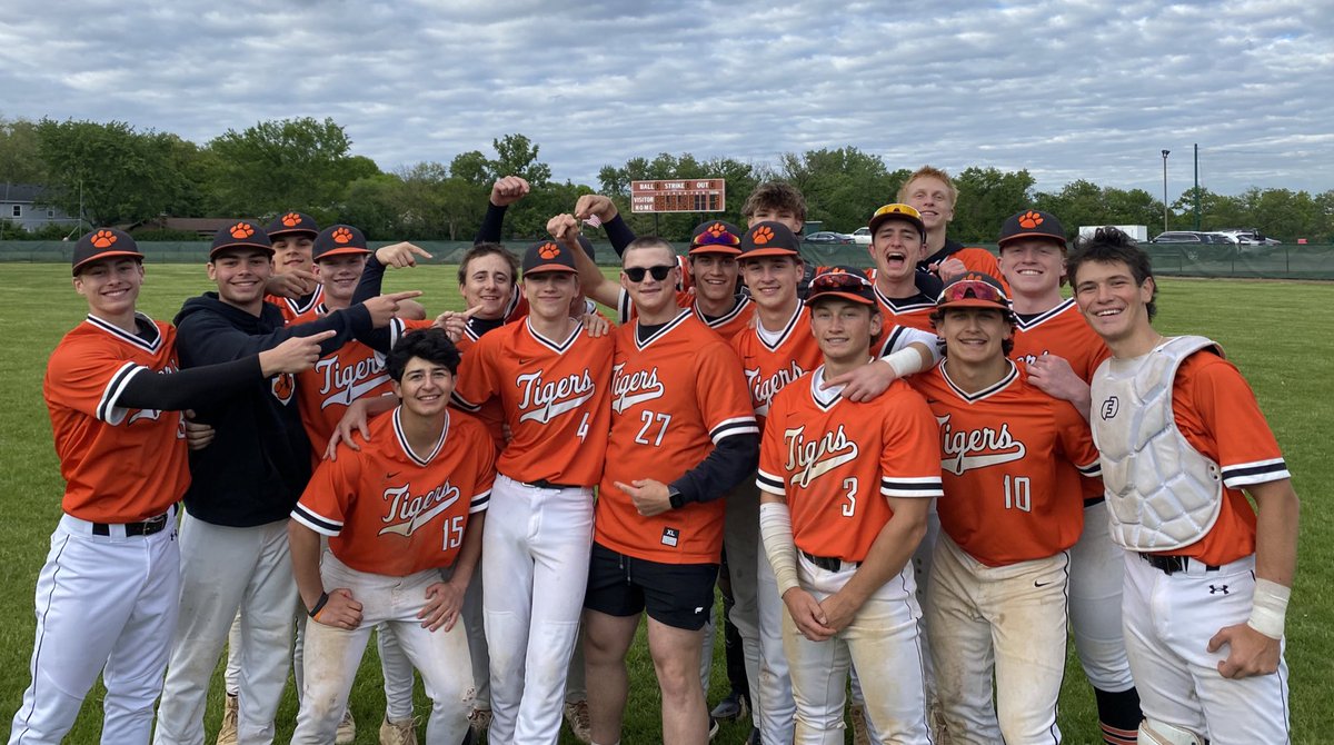 WWS Baseball (@wwsbaseball) on Twitter photo Tigers get nice non-conference W 2-0 over Benet Academy.
Owen Quartz in first varsity start get CG shutout victory allowing only 4 Hits.
Nico Olszewski 3x4 2b 1 RBI
Brandon Esposito 3b Tigers get nice non-conference W 2-0 over Benet Academy.
Owen Quartz in first varsity start get CG shutout victory allowing only 4 Hits.
Nico Olszewski 3x4 2b 1 RBI
Brandon Esposito 3b