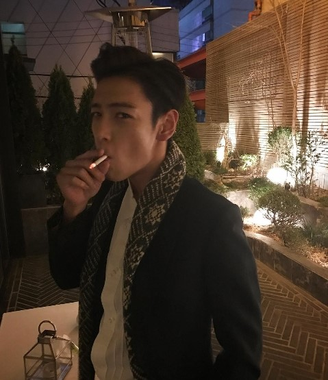pannchoa's tweet image. Do you believe the majority of male idols smoke?
tinyurl.com/d7xhycar