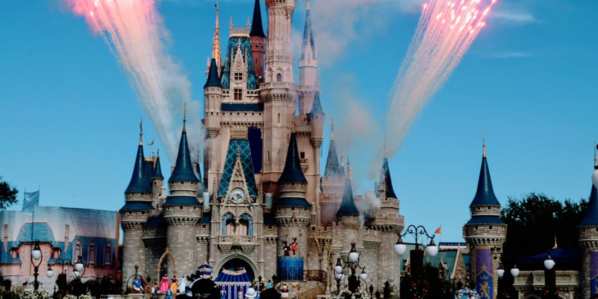 CadenaUSA's tweet photo. 🚨 Disney suspende empleados venezolanos en EE. UU.
Debido a nuevas normativas en Florida, trabajadores con TPS enfrentan consecuencias laborales.
¿Qué está pasando?
Descúbrelo en la nota completa 👇
📲 https://t.co/AH0ZH8yLTX
#Migrantes #DisneyNews #FloridaLaws https://t.co/6lc1kz8nyR