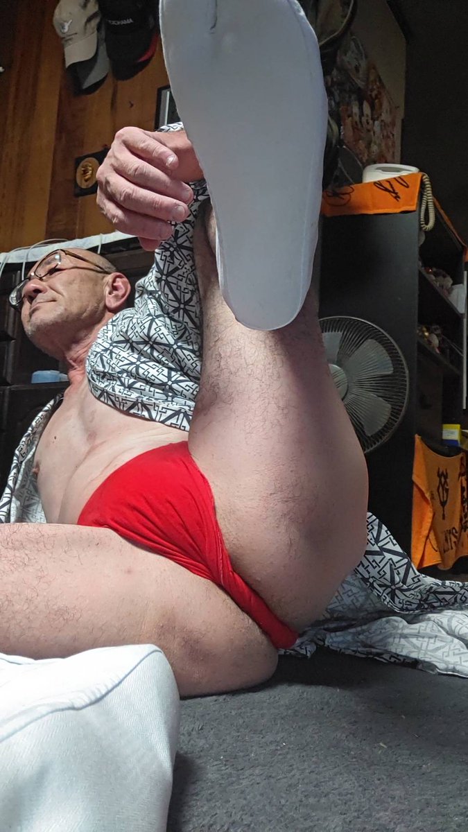 おはようございます🥰赤六尺締め込んで仕事です😁