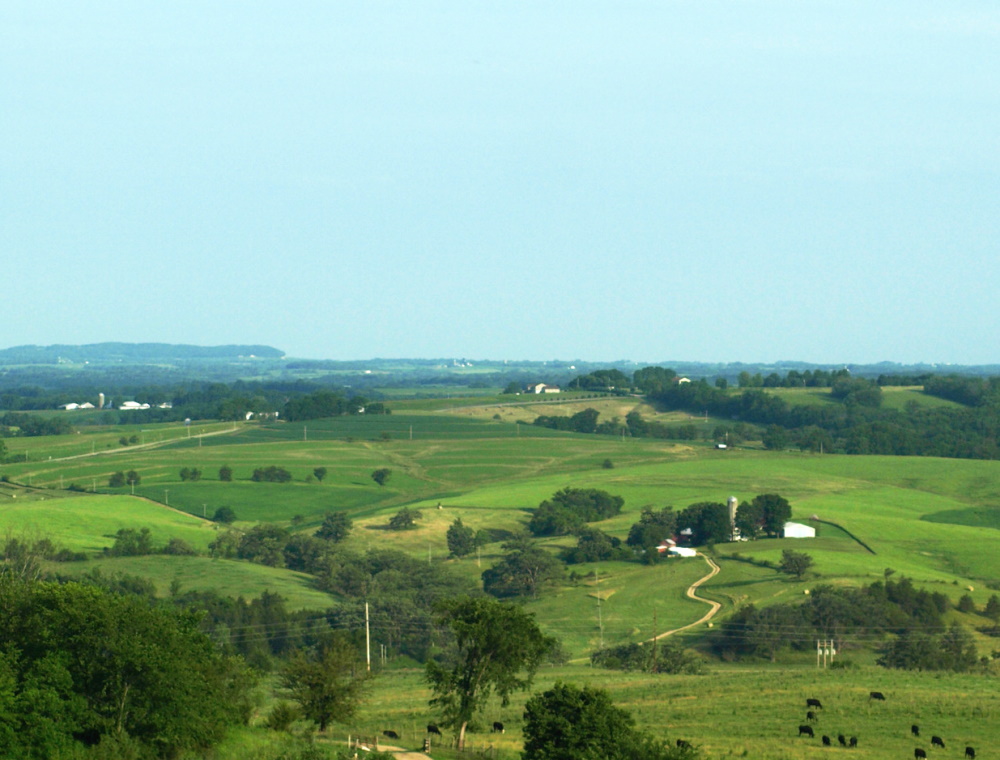 Caretaker(s) needed on an Illinois farm, one hour from Chicago. Details about this new position were sent out to our paid subscribers in our latest email update.  Any questions, please email caretakergazette@gmail.com