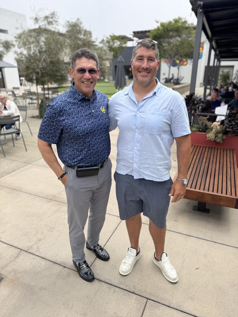 Lindsey Webster (@lwebster24) on Twitter photo Great to see Cal legend <a href="/alexmack51/">Alex Mack</a> for lunch with <a href="/RonRivera80/">Ron Rivera</a> yesterday ๐
Big congratulations again on your <a href="/CalAthletics/">Cal Athletics</a> Hall of Fame induction, Go Bears! ๐๐ป Great to see Cal legend <a href="/alexmack51/">Alex Mack</a> for lunch with <a href="/RonRivera80/">Ron Rivera</a> yesterday ๐
Big congratulations again on your <a href="/CalAthletics/">Cal Athletics</a> Hall of Fame induction, Go Bears! ๐๐ป