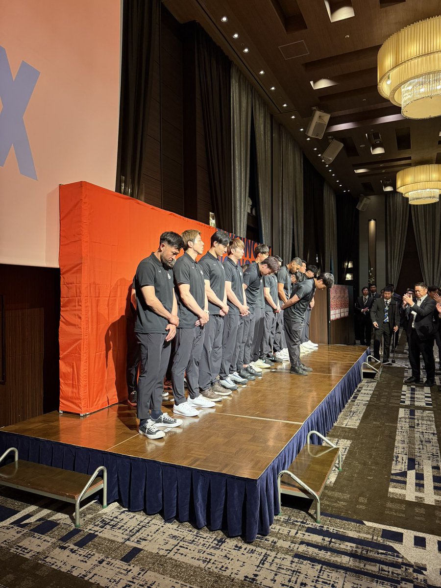 Bee___888's tweet photo. #ベルテックス静岡 の2024-25 SEASON THANKS PARTYに参加しました！🔥
今シーズンも感動と熱���をたくさんいただき、本当にありがとうございました！

改めてお疲れ様でした🧡
来シーズンも全力で応援いたします💪
#B1 #静岡 https://t.co/gSsMhIxDa1