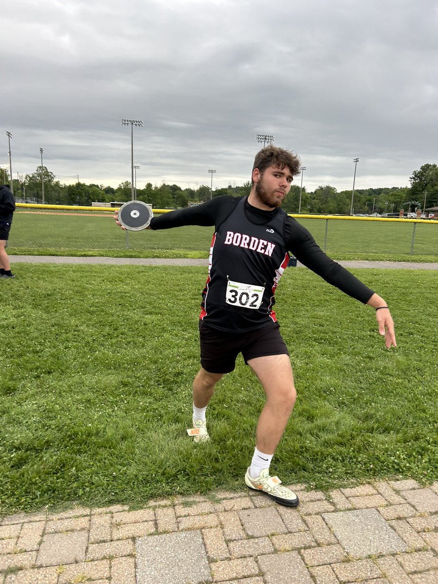 Braves Running (@geltmakerliz) on Twitter photo 1st Regional Qualifier for the night, Colson Compton in discus with a throw of 142ft. Way to go Colson! <a href="/bordenathletics/">Borden Athletics</a> 1st Regional Qualifier for the night, Colson Compton in discus with a throw of 142ft. Way to go Colson! <a href="/bordenathletics/">Borden Athletics</a>