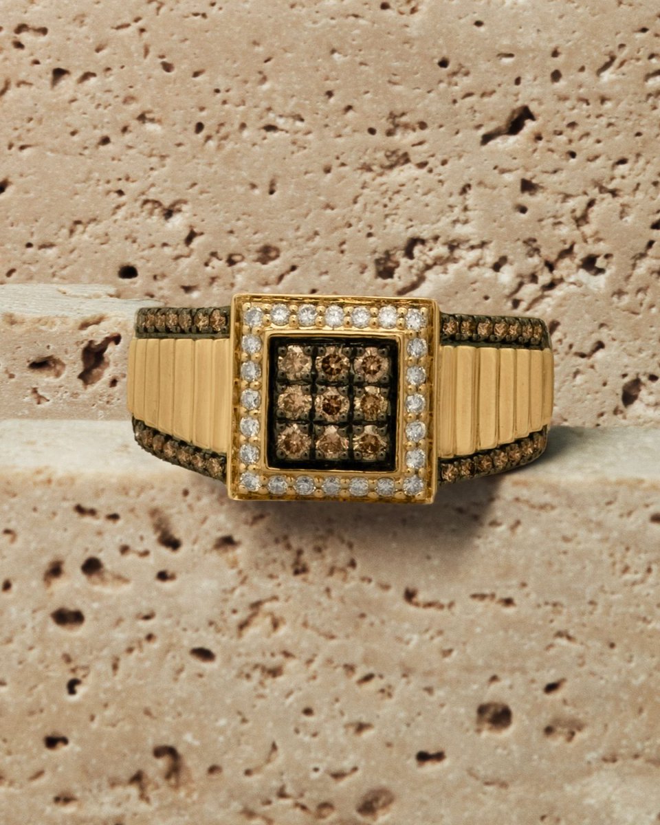 Le_Vian's tweet image. Modern luxury forged in timeless design. For men who make statements without saying a word...

Now at Macy's ❤️

Shop now: levian-jewelry.visitlink.me/RAiERS

#levian #macys #mensfashion #mensjewelry #style #creativejewelry