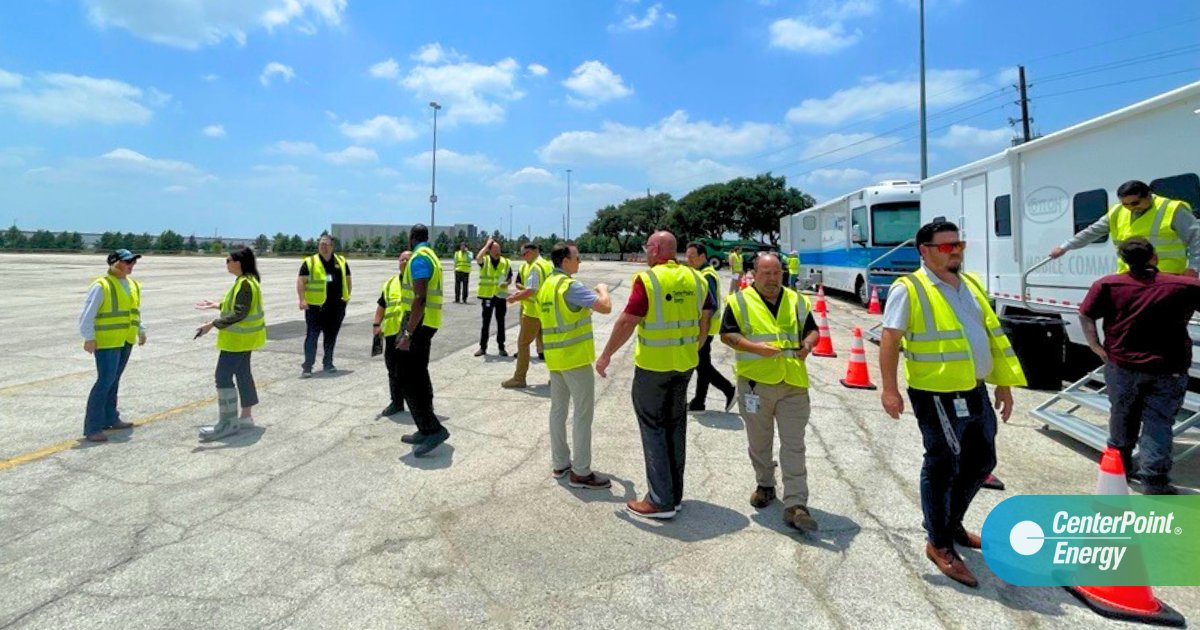 CenterPoint_TX's tweet image. As part of our major hurricane response exercise, we welcomed public officials and key response partners to a simulated staging site. In the event of an emergency response, staging sites like this serve as a central location for restoration efforts. #EmergencyPreparedness #GHRI