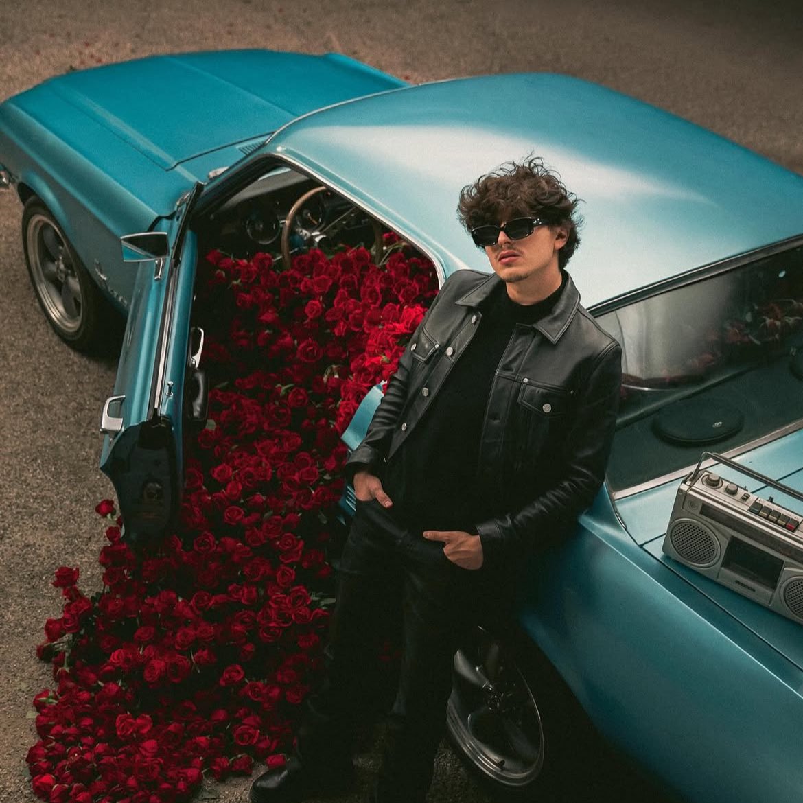 “Dosis De Amor" Gabito Ballesteros &amp; Natanael Cano, Ya disponible en todas las plataformas Musicales.

🔗: open.spotify.com/track/0WC20El0…