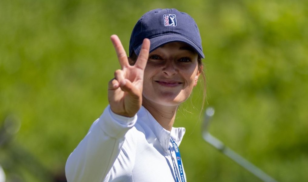 Who’s ready for #AmFamChamp? 
👍👋🤛✌️