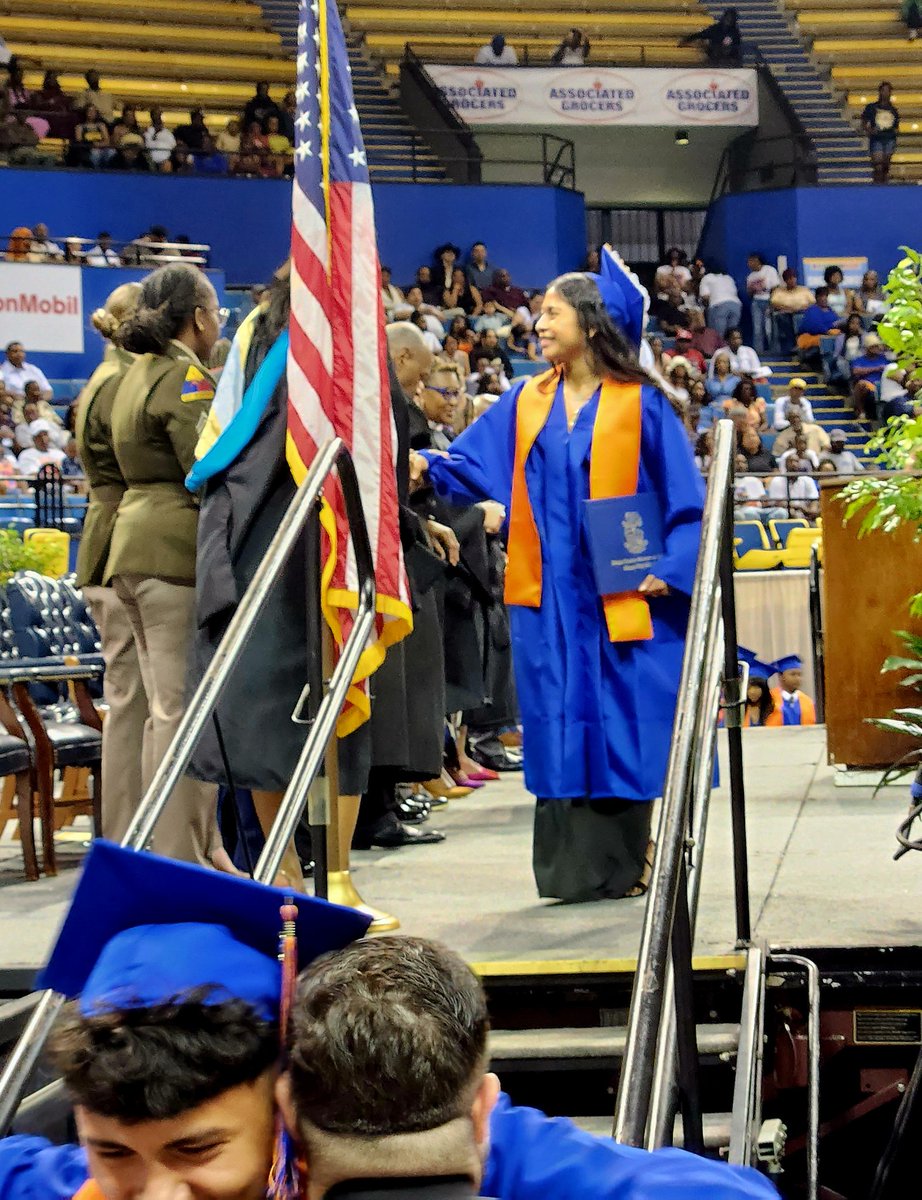 Congratulations to the Belaire Magnet High School Class of 2025!