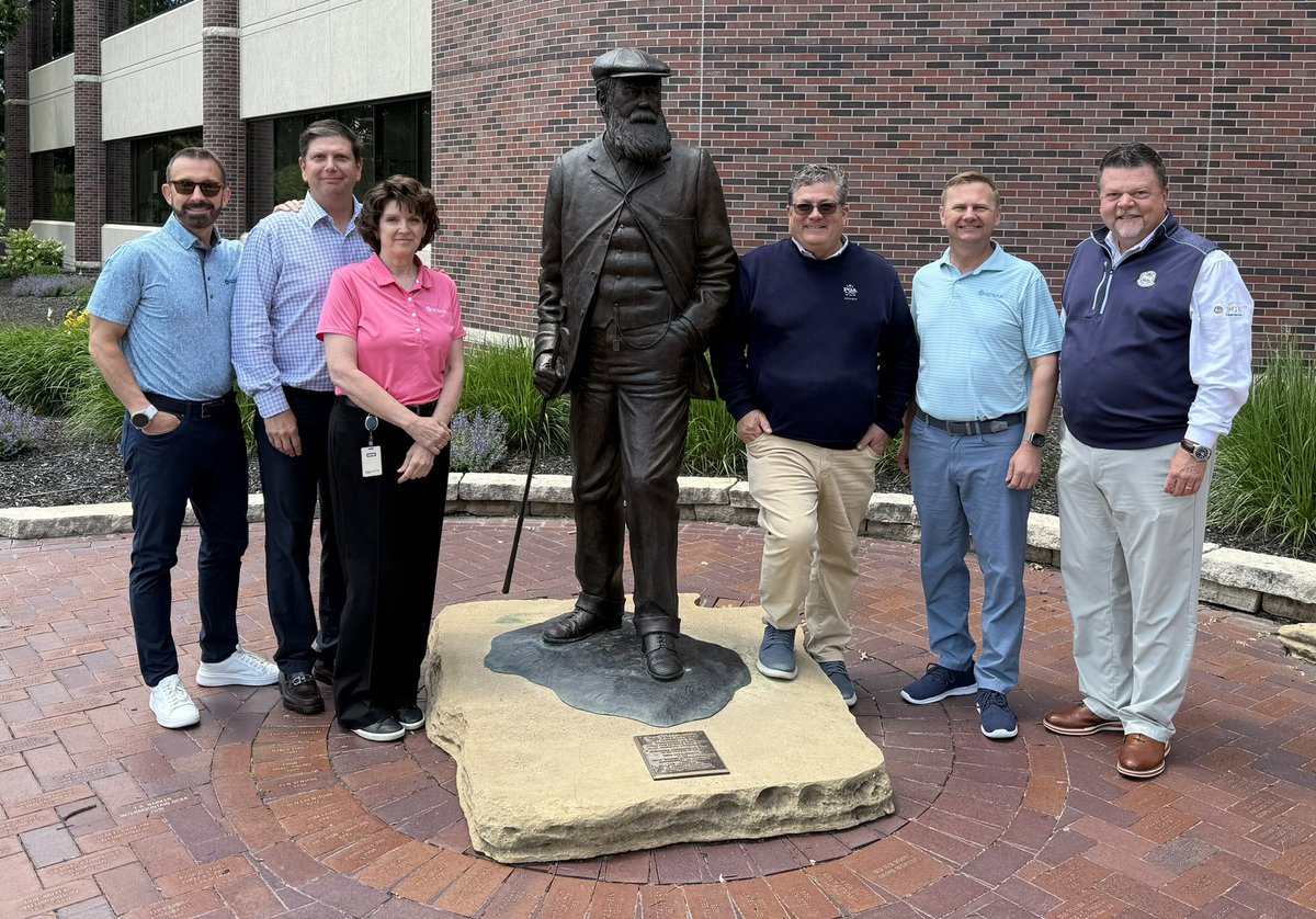 GCSAACEO's tweet image. Appreciate folks from the @PGA stopping in for a visit. Grateful for their friendship and partnership with @GCSAA as we continue to represent and serve our respective memberships and the golf industry collectively.