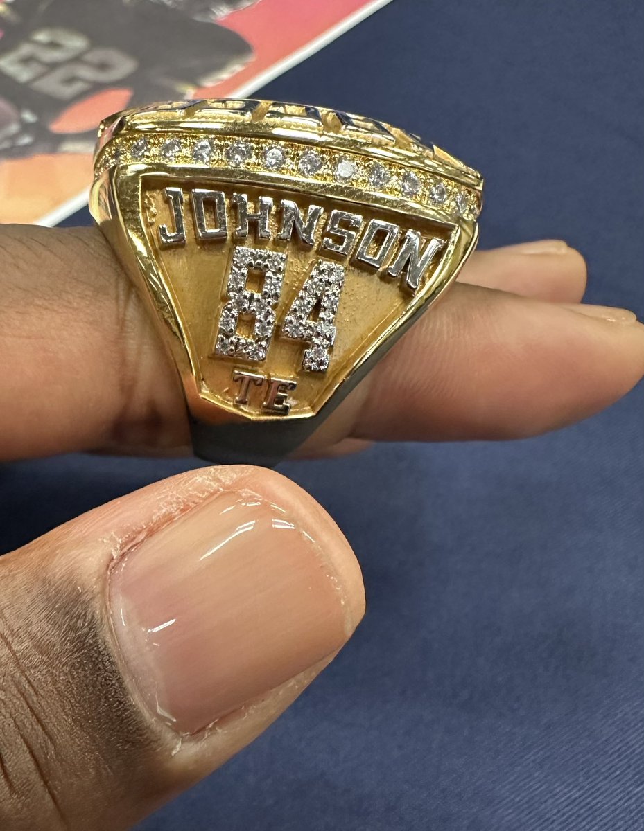 ONE BODY By AJ Recovery Center (@ajonebody) on Twitter photo Northwest Football Ring Ceremony ‼️
<a href="/Bigmael6/">Jamael Johnson</a> Daddy Man we love you & do know your Mom & I Totally believe in you🙌🏾❤️
<a href="/NWCC_Rangers/">Northwest Rangers</a>
#jrcollegechampions #northwestRangers #DaddyMan #collegefootball Northwest Football Ring Ceremony ‼️
<a href="/Bigmael6/">Jamael Johnson</a> Daddy Man we love you & do know your Mom & I Totally believe in you🙌🏾❤️
<a href="/NWCC_Rangers/">Northwest Rangers</a>
#jrcollegechampions #northwestRangers #DaddyMan #collegefootball