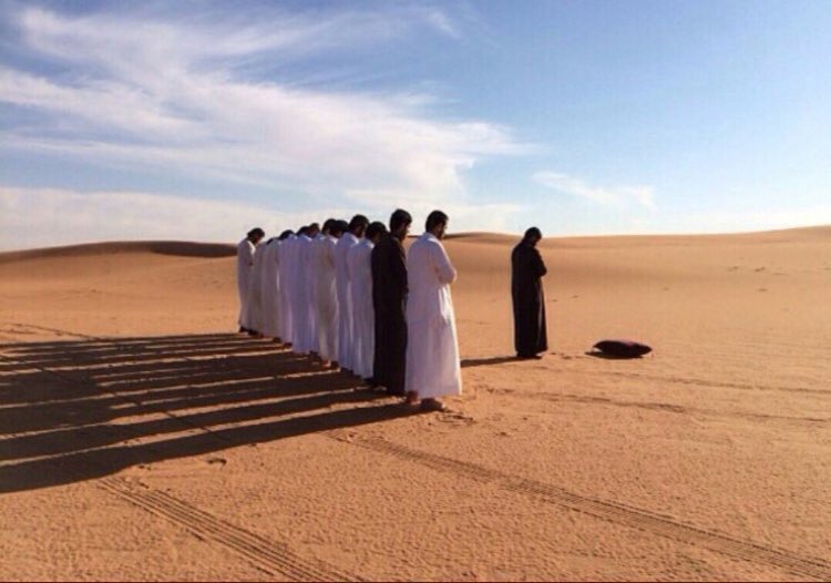 بخير دام إن عندنا من يقولون 
متى الصلاة...وكم باقي عليها
م
#بإذن_الله