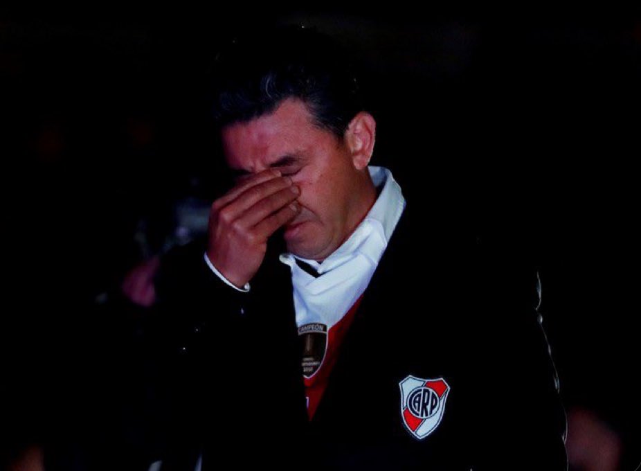La bronca sigue, porque no era solo la copa en sí, sino todo lo que podía venir después. El camino estaba regalado, ganarla te dejaba bien parado para el MDC y con un boca golpeado. Era ese envión anímico que River necesitaba para no retroceder.