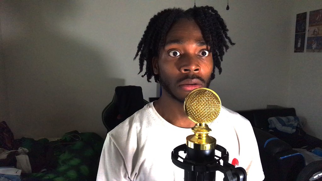 TheSimplyBird's tweet photo. NEW VIDEO UP❗️

I Did KARAOKE LIVE In Front Of VIEWERS...
#explore #youtube #share #entertainment #music #karaoke #simplybird 
https://t.co/2DwNgnDGSP https://t.co/CW2bToDL3e