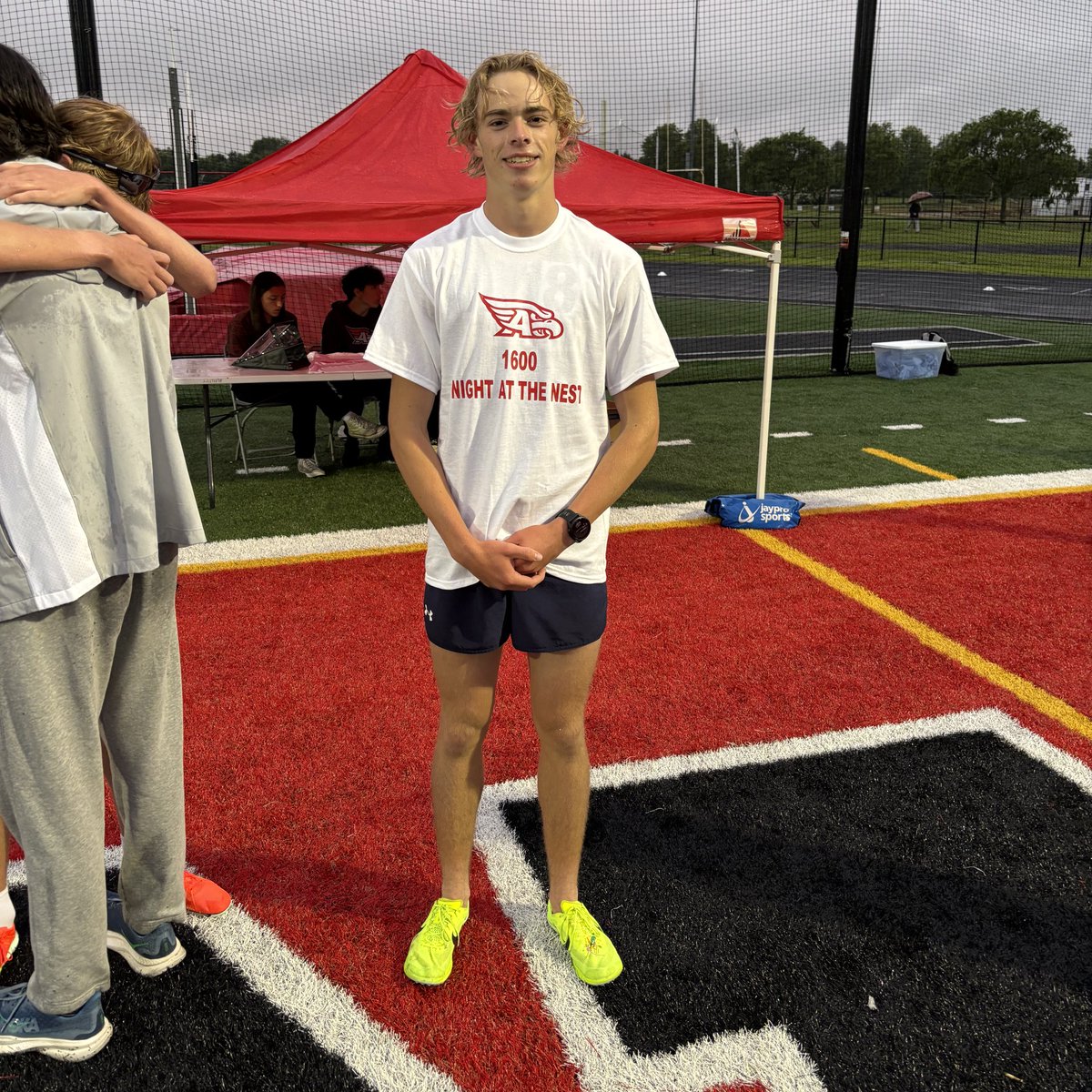 Tim Shack wins his heat in a new PR of 4:36.72 in the 1600 closing in a 62!!