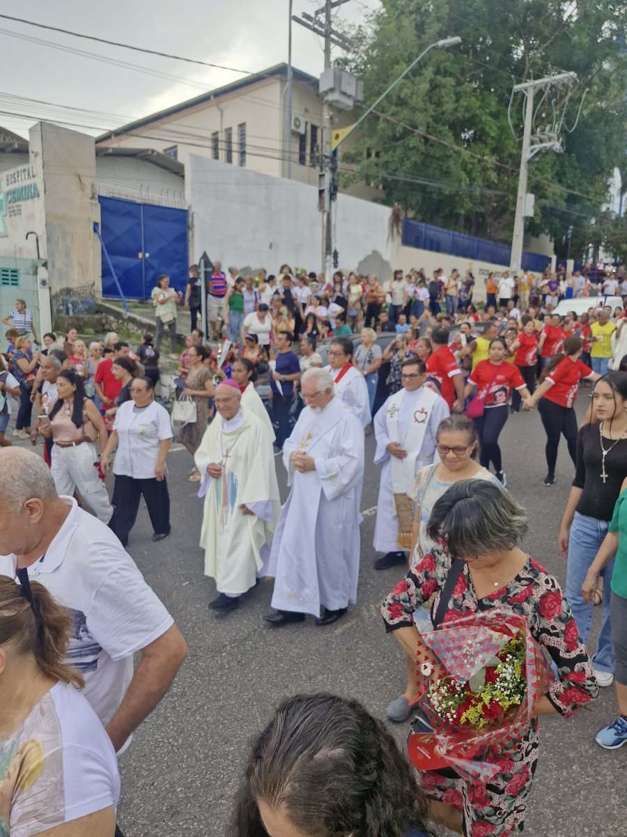 Hoje Santa Rita de Cássia.
Padroeira das viúva, das causas impossíveis e das pessoas desamparadas. 
Grandiosa procissão na Paróquia de Santa Rita, na Cachoeirinha