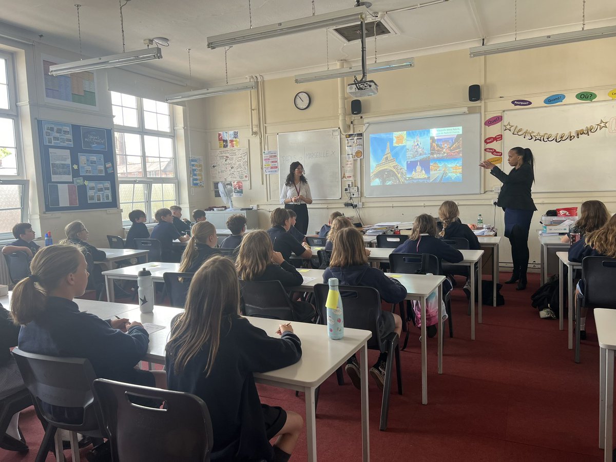 HA_FrenchDept's tweet photo. This week Mrs Halcro and Zoรฉ taught 2 year 5 classes from @MuxtonPrimary & @EdgmondStPeters French. What an absolute delight and pleasure to experience primary school MFL teaching!๐ซ๐ท#FunInLanguages #ProudTeacher #MakingConnections #SharingGoodPractice @HA_Outreach @HabsAdamsGS https://t.co/g1cPPOlAhO