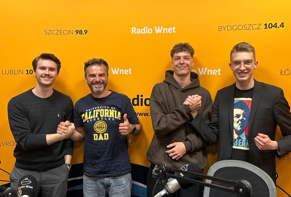RadioWnet (@radiownet) on Twitter photo 🗣️ Aleksander Ruta, kierowca Włoskiej F4: „Pierwszy rok w kartingu był dramatyczny. Były myśli, żeby to rzucić, ale sądzę, że nieważne co się robi, te myśli będą. Po prostu trzeba to przejść.”
F1: <a href="/Darek_Szymczak/">Darek Szymczak</a> skazuje Ferrari na niepowodzenie w #MonacoGP 🇲🇨
📻 Cała audycja: 🗣️ Aleksander Ruta, kierowca Włoskiej F4: „Pierwszy rok w kartingu był dramatyczny. Były myśli, żeby to rzucić, ale sądzę, że nieważne co się robi, te myśli będą. Po prostu trzeba to przejść.”
F1: <a href="/Darek_Szymczak/">Darek Szymczak</a> skazuje Ferrari na niepowodzenie w #MonacoGP 🇲🇨
📻 Cała audycja: