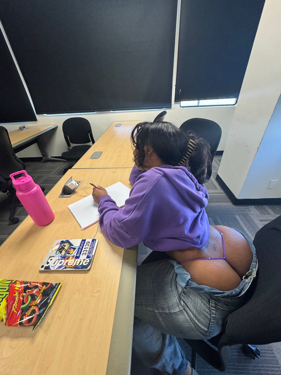 ᅠ ᅠᅠ ᅠ ᅠ ᅠ 𝐃𝐀𝐍𝐈𝐂𝐀. (@ghetto_qu33n) on Twitter photo 