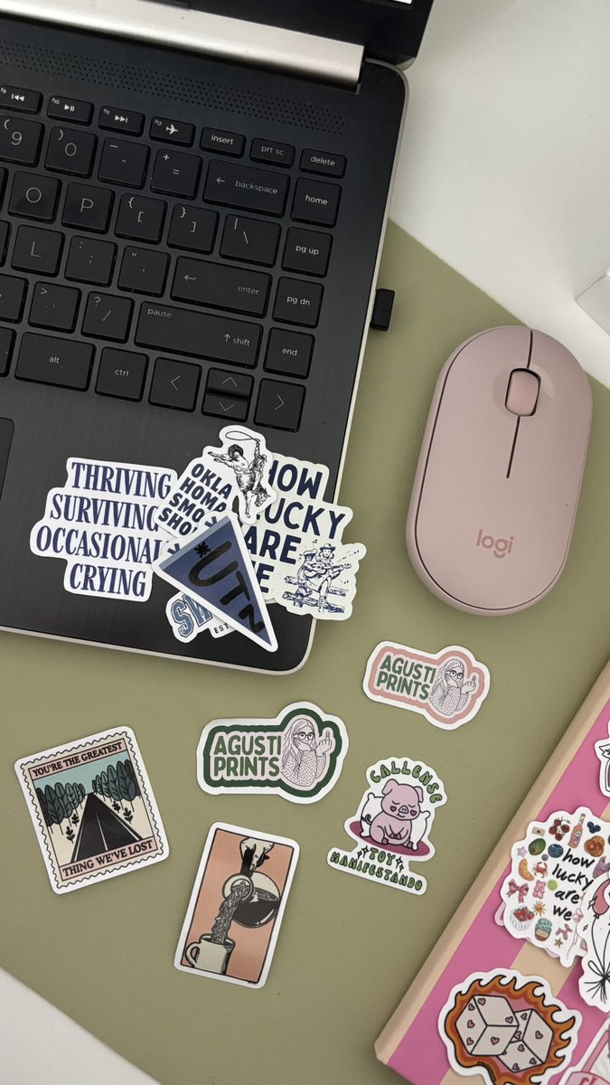 thisisntagus's tweet photo. miren que lindos mis stickers, cómprenme !! https://t.co/pBZxvLDjYl