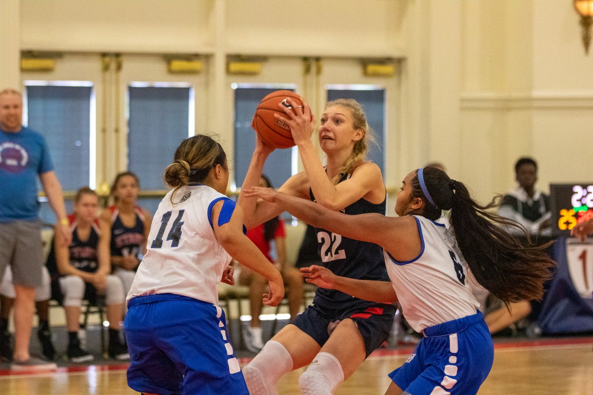 triplecrownspts's tweet photo. #TBT to when @@cameronbrink22 played in Triple Crown Sports' MSNM youth basketball tournament!
Wonder if she will end up being any good?🤔😜
#cameronbrink #tcbasketball https://t.co/B1RcaeRRXy