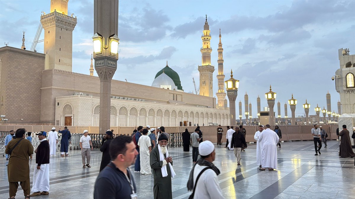 If this picture reminds you to say Sallallahu Alaihi Wasallam then you are truly blessed. Thank Allah with an Alhamdulillah for putting this thought into your mind. Sallallahu Alaihi Wasallam