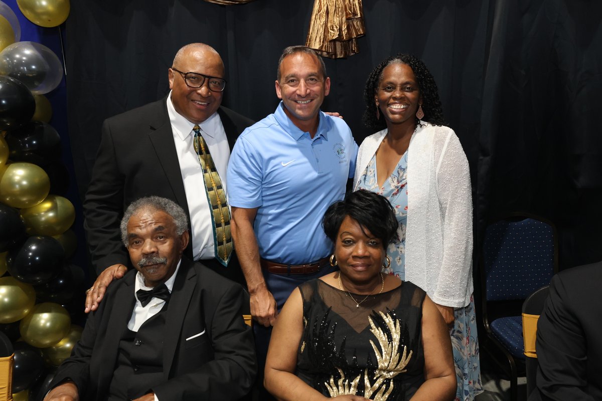 T🍏S Board of Ed (@tcsboardofed) on Twitter photo Last night, we celebrated the incredible career of longtime <a href="/oakdaleelement/">Oakdale Elementary</a> principal, <a href="/LucilePrewitt/">Lucile Prewitt</a>, at a heartfelt retirement reception. Colleagues shared kind words & warm memories, honoring her remarkable legacy. Congrats, Dr. Prewitt — your impact is immeasurable! 🎉 Last night, we celebrated the incredible career of longtime <a href="/oakdaleelement/">Oakdale Elementary</a> principal, <a href="/LucilePrewitt/">Lucile Prewitt</a>, at a heartfelt retirement reception. Colleagues shared kind words & warm memories, honoring her remarkable legacy. Congrats, Dr. Prewitt — your impact is immeasurable! 🎉