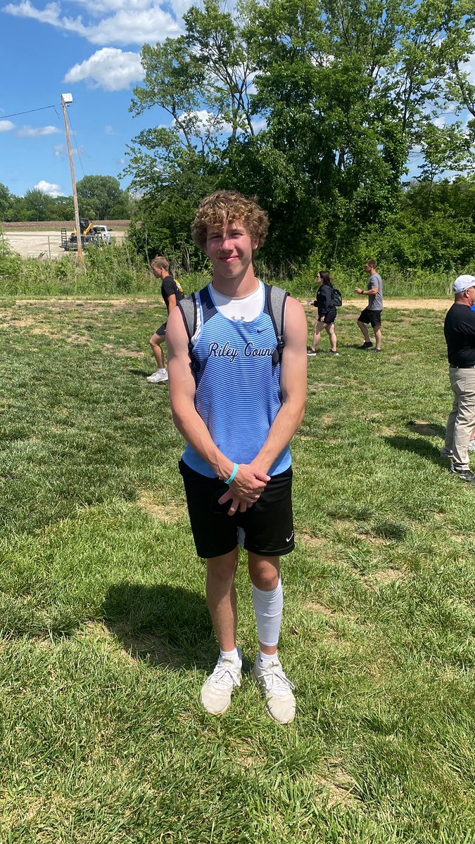 Jace Woodard punches his ticket to state in triple jump with a winning jump of 43-1.5