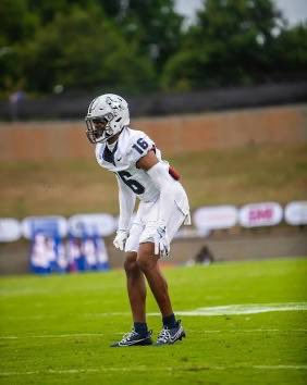 Christian (Chris) Askew 🌟 (@imjuhchris) on Twitter photo #AGTG I am Truly Blessed to have received an Offer from <a href="/SamfordFootball/">Samford Football</a> <a href="/ShawnPbostick/">Coach Shawn Bostick</a> #Blessed <a href="/CoachJamesMahan/">James Mahan</a> <a href="/CoachDriggz/">Brandon Driggers</a> <a href="/Country_StrongZ/">Sam Zanders, Jr. (Coach Z)</a> <a href="/RecruitGeorgia/">Recruit Georgia</a> <a href="/247Sports/">247Sports</a> <a href="/On3sports/">On3</a> <a href="/Rivals/">Rivals</a> #WakeEmUp0 #Thankful #AGTG I am Truly Blessed to have received an Offer from <a href="/SamfordFootball/">Samford Football</a> <a href="/ShawnPbostick/">Coach Shawn Bostick</a> #Blessed <a href="/CoachJamesMahan/">James Mahan</a> <a href="/CoachDriggz/">Brandon Driggers</a> <a href="/Country_StrongZ/">Sam Zanders, Jr. (Coach Z)</a> <a href="/RecruitGeorgia/">Recruit Georgia</a> <a href="/247Sports/">247Sports</a> <a href="/On3sports/">On3</a> <a href="/Rivals/">Rivals</a> #WakeEmUp0 #Thankful