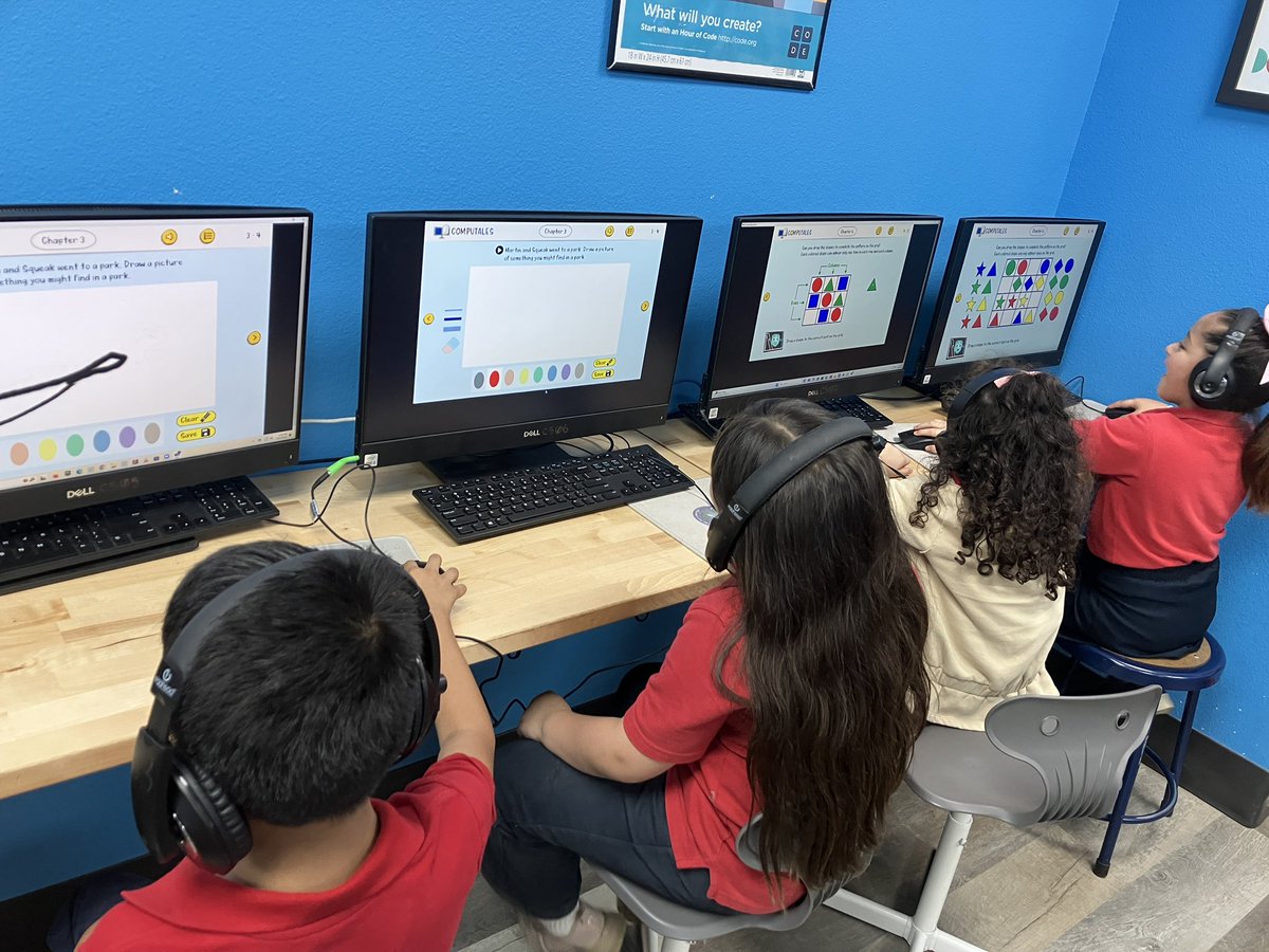 Today <a href="/efwmaschool/">EFWMA.org</a> with our 1st grade students doing #literacy &amp; #ComputationalThinking on lessons with <a href="/computales/">Computales</a> Advocate for #equity #diversity #inclusion #curiosity #confidence #code #CSforGood #creativity #debugging #learning #teamwork 
#CSforALL  #AFEteacher  #ITeachCode
