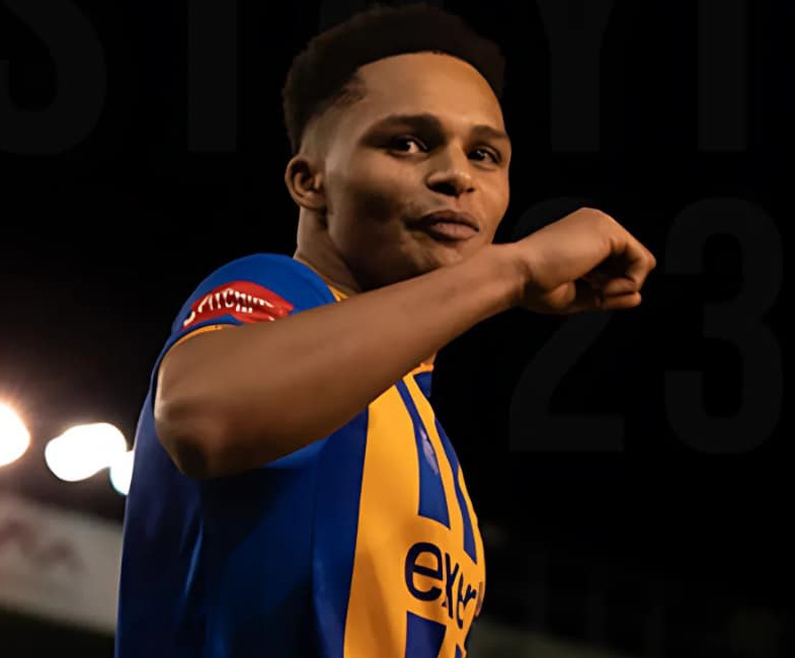 SouthernLeague1's tweet photo. 🪙BASINGSTOKE TOWN | There was Goal of the Season joy for the Premier South club as D'Andre Brown won the vote. We hear from him and team-mate, Marcus Johnson-Schuster: https://t.co/NNnpEpR1h8

@Basingstoke_FC | 📸Basingstoke Town FC | #SouthernLeague https://t.co/G5vYnpflCy