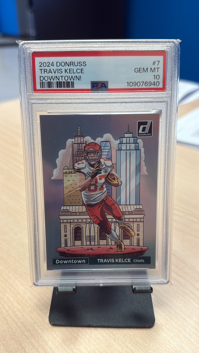 HMT Sports Cards (@hmtsportscards) on Twitter photo <a href="/smitherboss/">Bigdaddyfromcinn</a> Travis Kelce 2024 downtown psa 10
$650 USD shipped from π¨π¦
Open to offers! <a href="/smitherboss/">Bigdaddyfromcinn</a> Travis Kelce 2024 downtown psa 10
$650 USD shipped from π¨π¦
Open to offers!