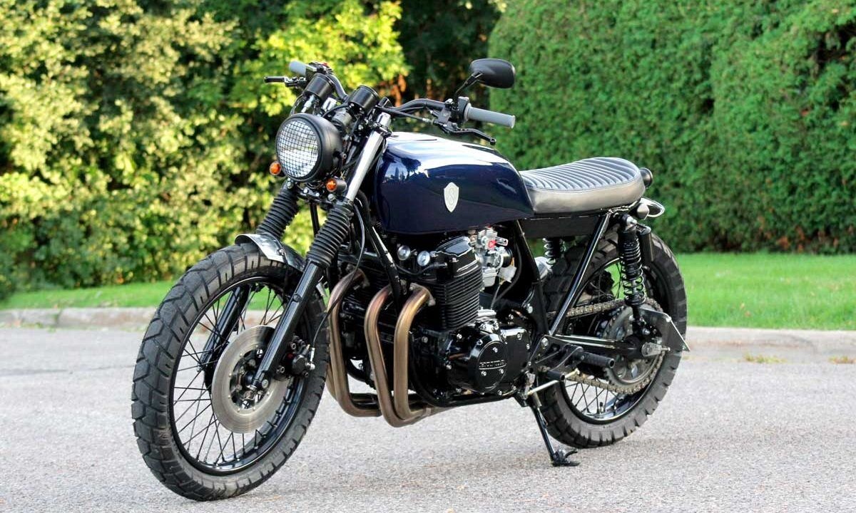 CafeRacrsReturn's tweet image. When a low mile 78 Honda CB750F arrived at the Origin8or workshop it was the perfect candidate for a ground-up restoration, but its owner had other plans.
returnofthecaferacers.com/honda-cafe-rac…
📸 Origin8or 
#honda #caferacers #hondacaferacer #hondacb750