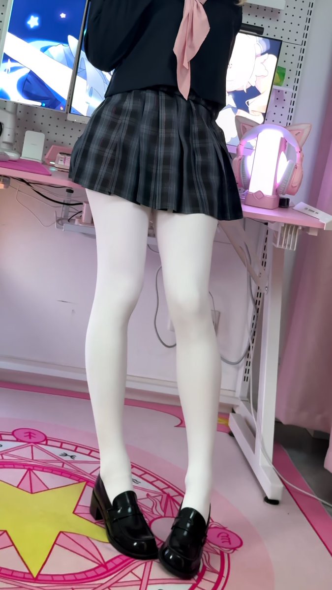 听你们说想看腿，那就给你们看看吧
#kigurumi #芭芭拉