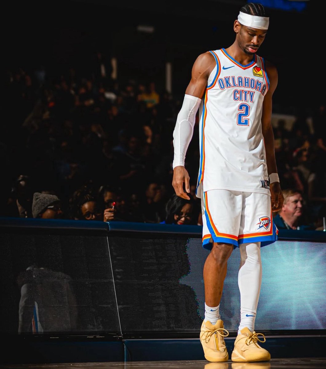 BİLİYOR MUYDUNUZ?

NBA tarihinde Shai’den önce MVP olmuş 29 isim MVP oldukları sezonda Shai’den daha çok serbest atış kullanmış.

ALGI. 🤷‍♂️