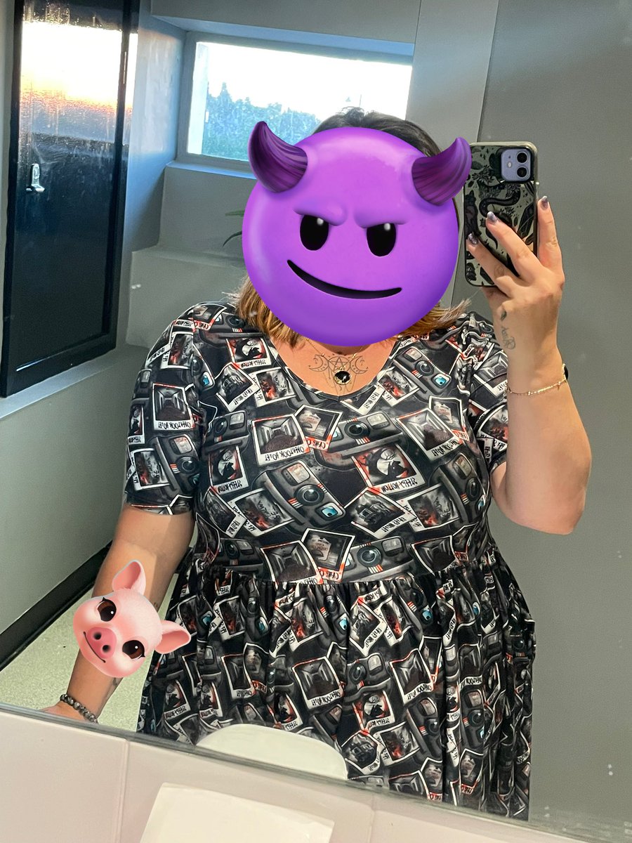 What to do with my evening 😏 

Come and treat your goddess to something nice - A takeaway would be perfect rn - and u may be nice in return 😌❣️

Findom | findom uk | paypig | paypig relapse | finsub