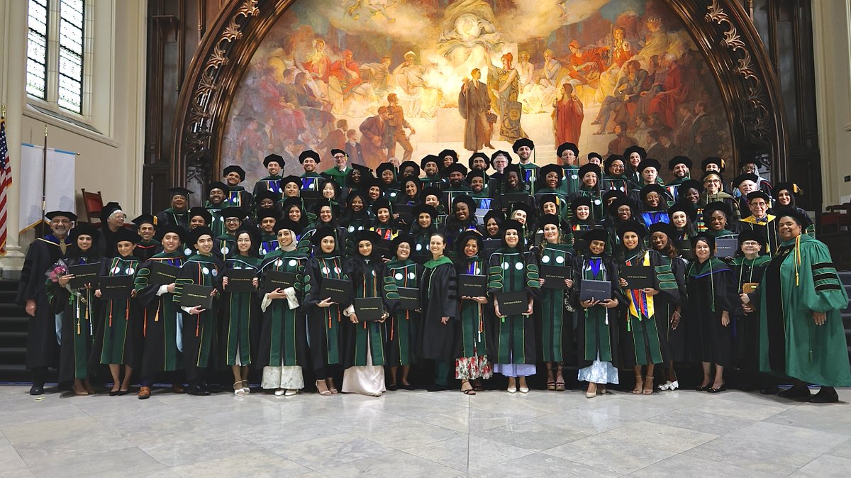 CUNYMed's tweet image. The CUNY School of Medicine healers, leaders, and scholars celebrates our MD Class of 2025 Commencement Ceremony. They will fulfill their mission to become doctors and guardians of community health. By eliminating barriers to medical education, we deliver healthcare for all.