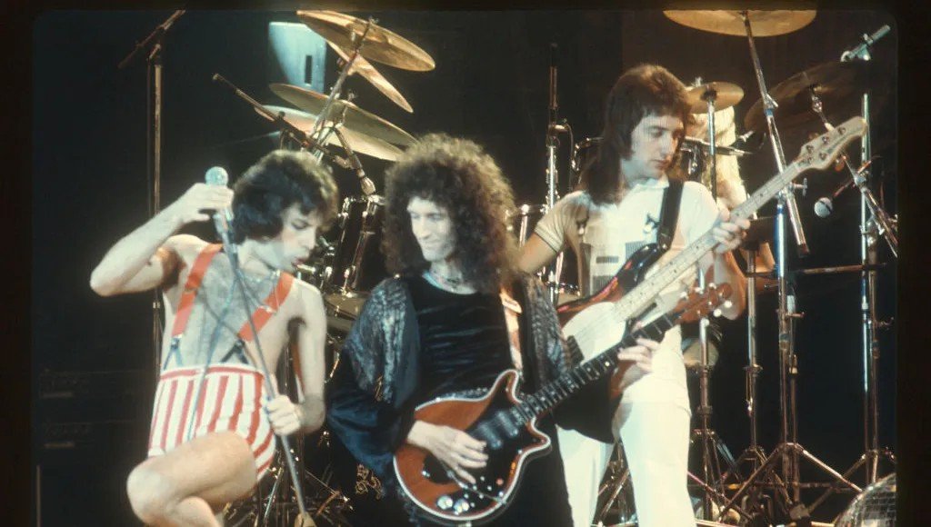 <a href="/FREDDIELOVEVD/">🖤BOHEMIAN RHAPSODY🖤</a> QUEEN 👑❤💫